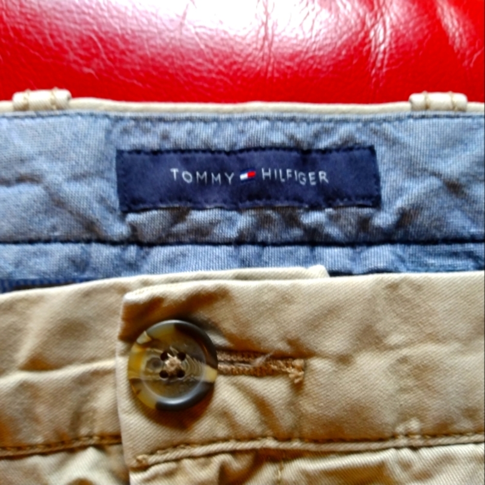 Tommy Hilfiger khakis